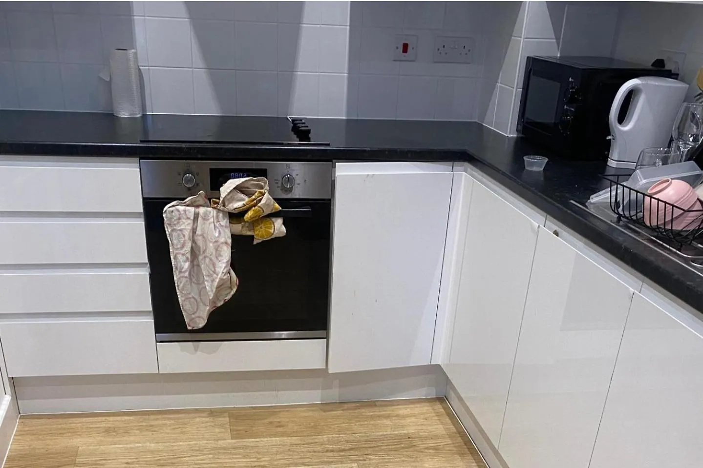 Stylish London Apartment Close To O2 And Riverside